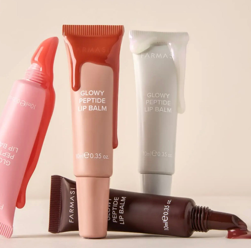 Glowy peptide lip balm